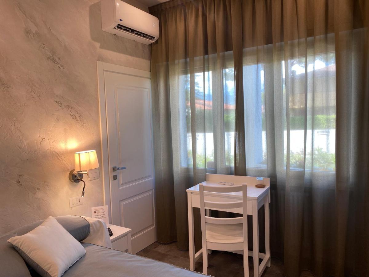 Villa D Erna מרינה די פיאטרסנטה מראה חיצוני תמונה