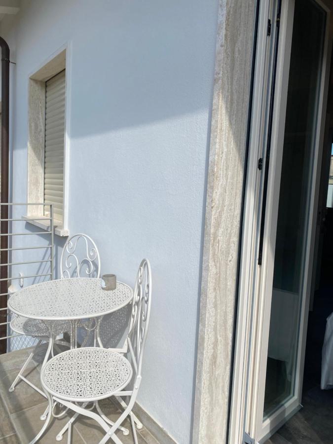 Villa D Erna מרינה די פיאטרסנטה מראה חיצוני תמונה