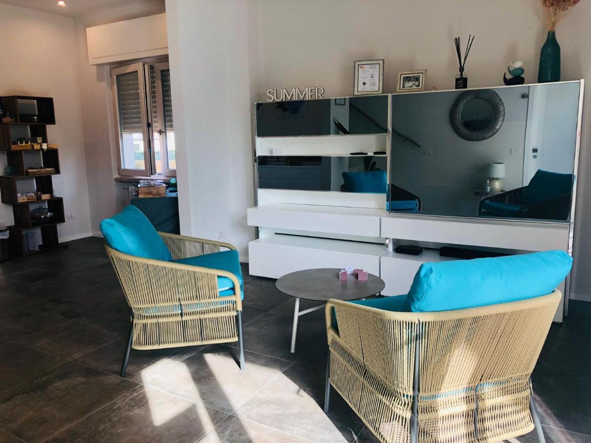 Villa D Erna מרינה די פיאטרסנטה מראה חיצוני תמונה